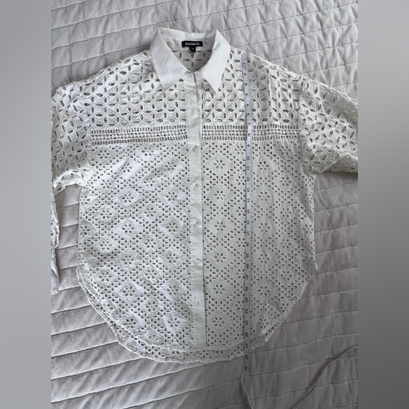Express Ivory Eyelet Lace Button-Front Shirt - slightly oversize. Size S - Picture 8 of 10